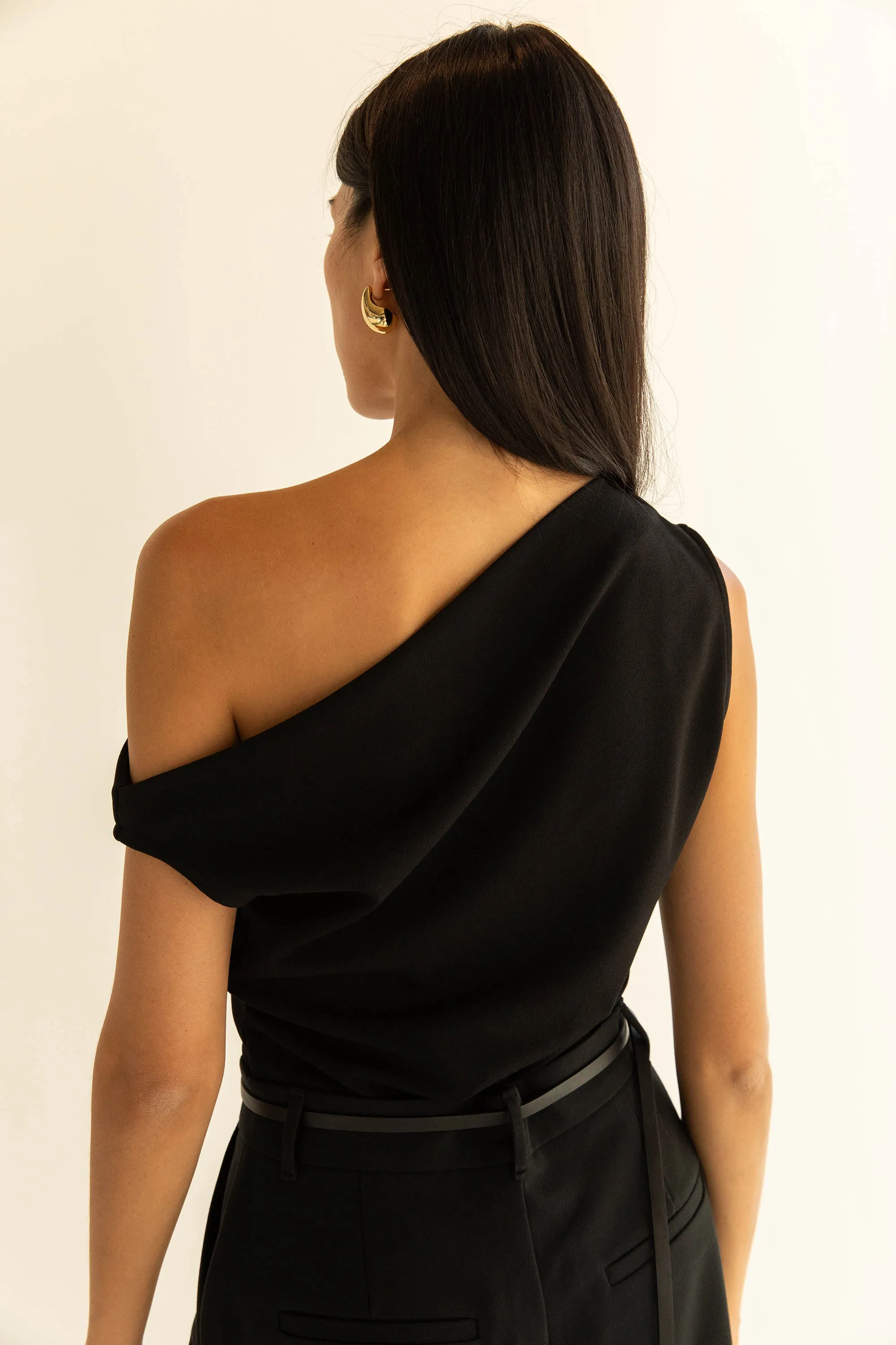 ASYMMETRIC OFF THE SHOULDER TANK