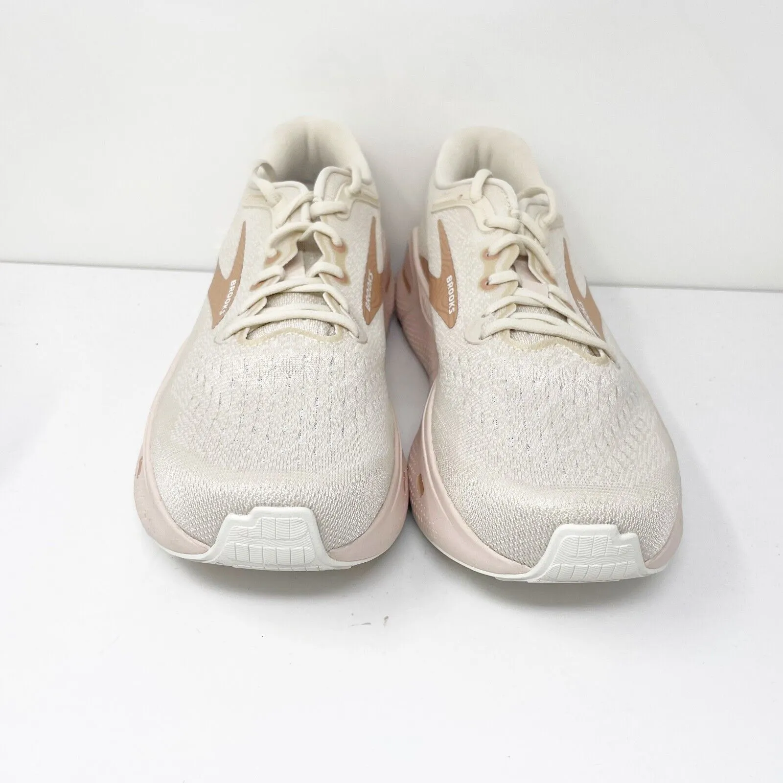 Brooks Womens Ghost Max 1203951B135 Beige Running Shoes Sneakers Size 11 B
