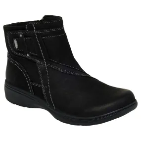      Clarks Collection Carleigh Style Heritage Casual Ankle Boot     
