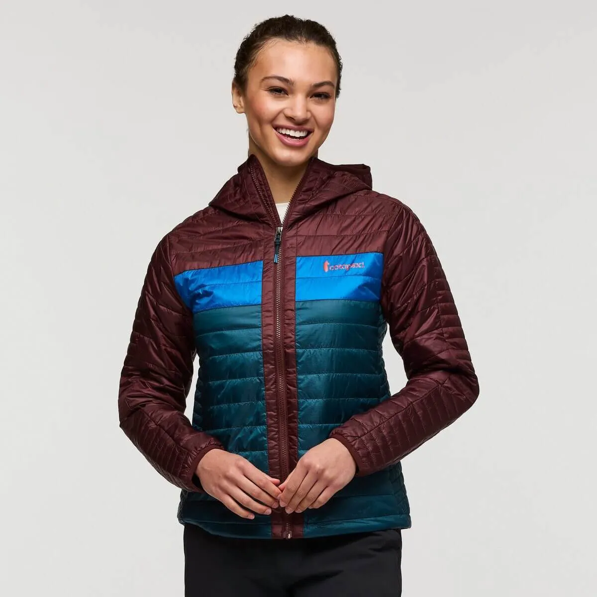 Cotopaxi Women&apos;s Capa Insulated Hooded Jacket in Chestnut/Abyss Blue