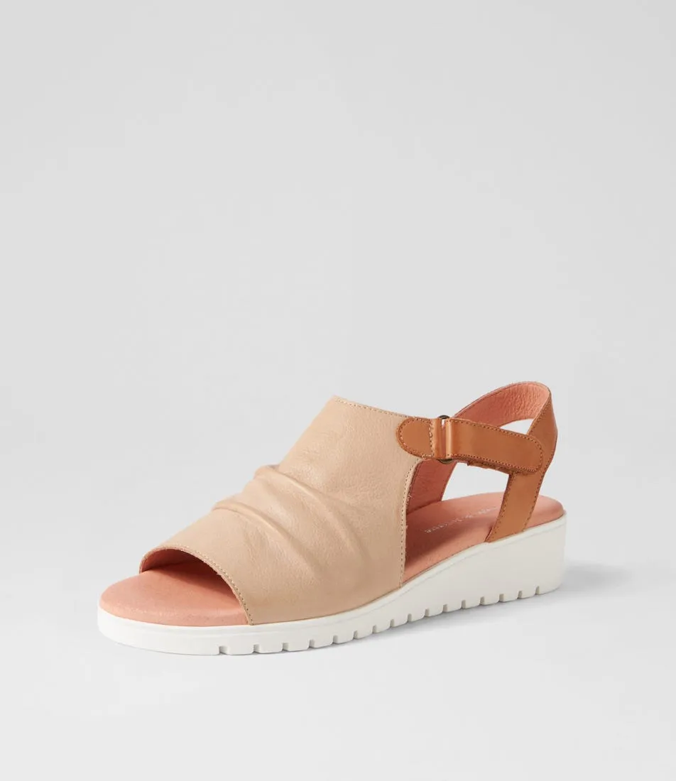 DJANGO & JULIETTE Mattie Camel Dark Tan White Leather Sandals