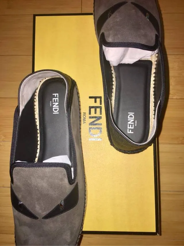 Fendi suede bag bug black eyes brown leather slip-on 9us