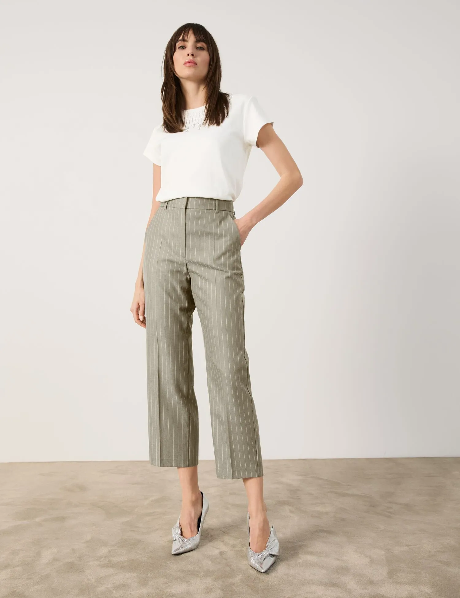 Fine 7/8-length pinstripe trousers in a straight fit