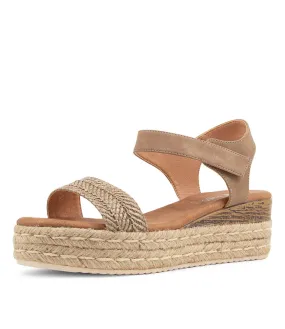 I LOVE BILLY Hilaro Cinnamon Taupe Syn Raffia Sandals