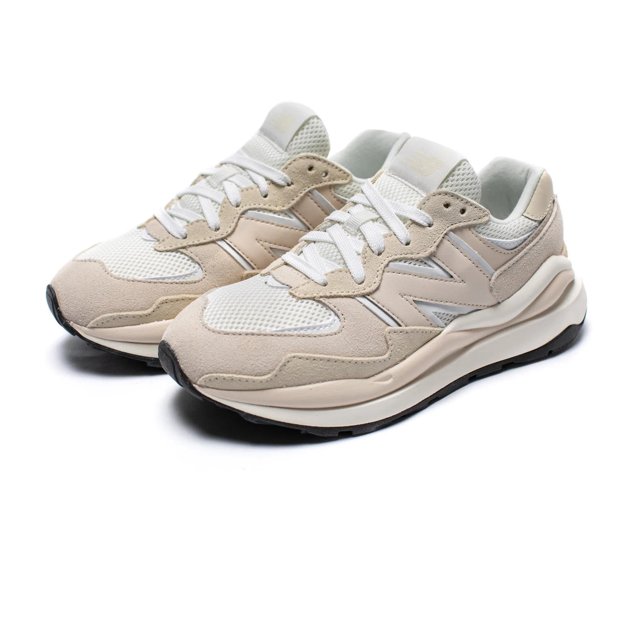 New Balance W5740CHA Sea Salt/Calm Taupe