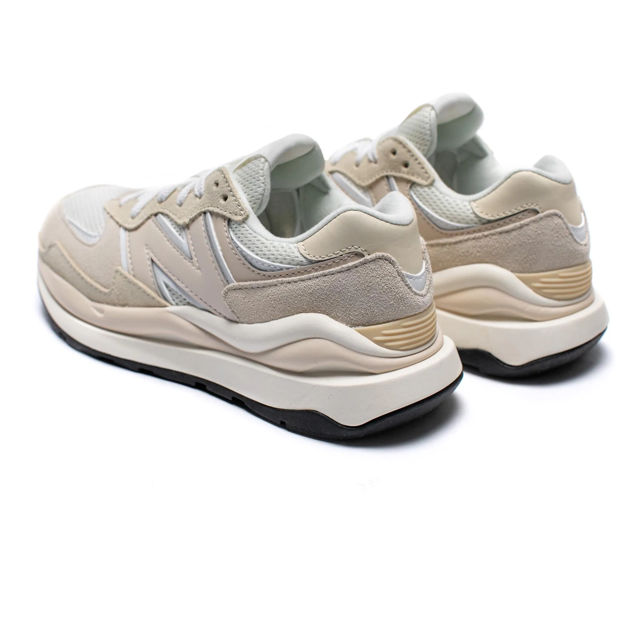 New Balance W5740CHA Sea Salt/Calm Taupe