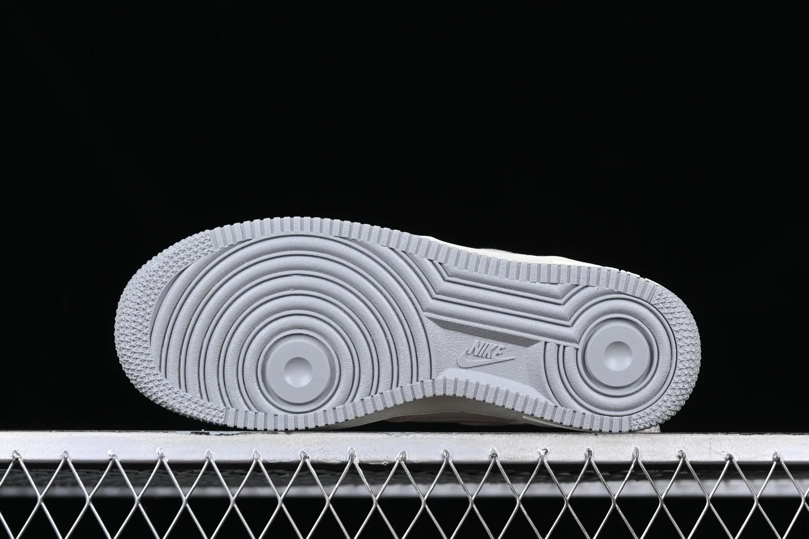 Nike Air Force 1 07 Low Sail Rice White Light Grey ME0112-522