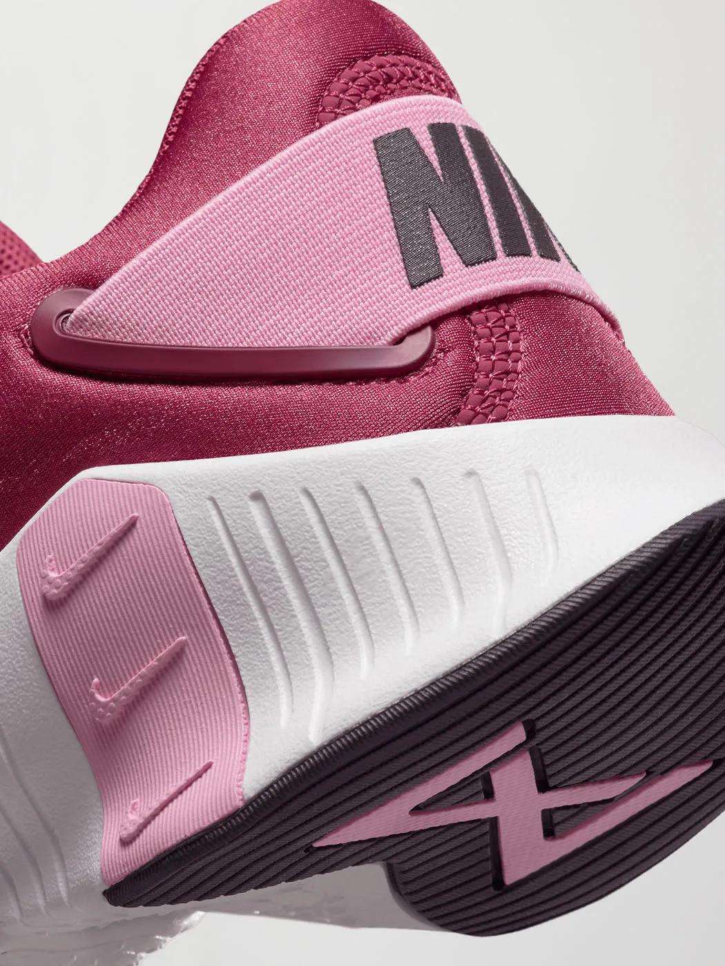 Nike Free Metcon 4 - SWEET BEET/CAVE PURPLE-PINK RISE-WHITE