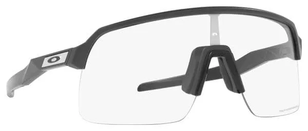 Oakley Sutro Lite Matte Carbon Photochromic Goggles / Ref: OO9463-4539