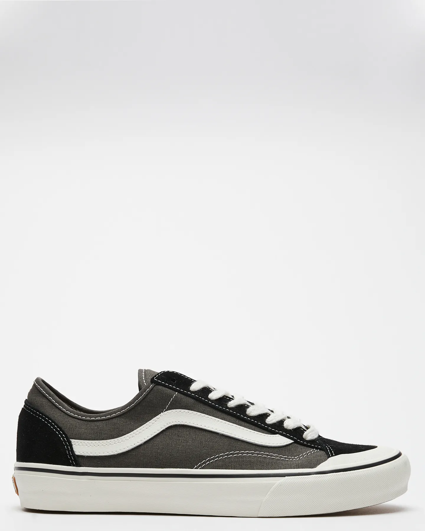 Vans Salt Wash Style 136 Decon Vr3 Sf Shoe - Black Marshmallow | SurfStitch