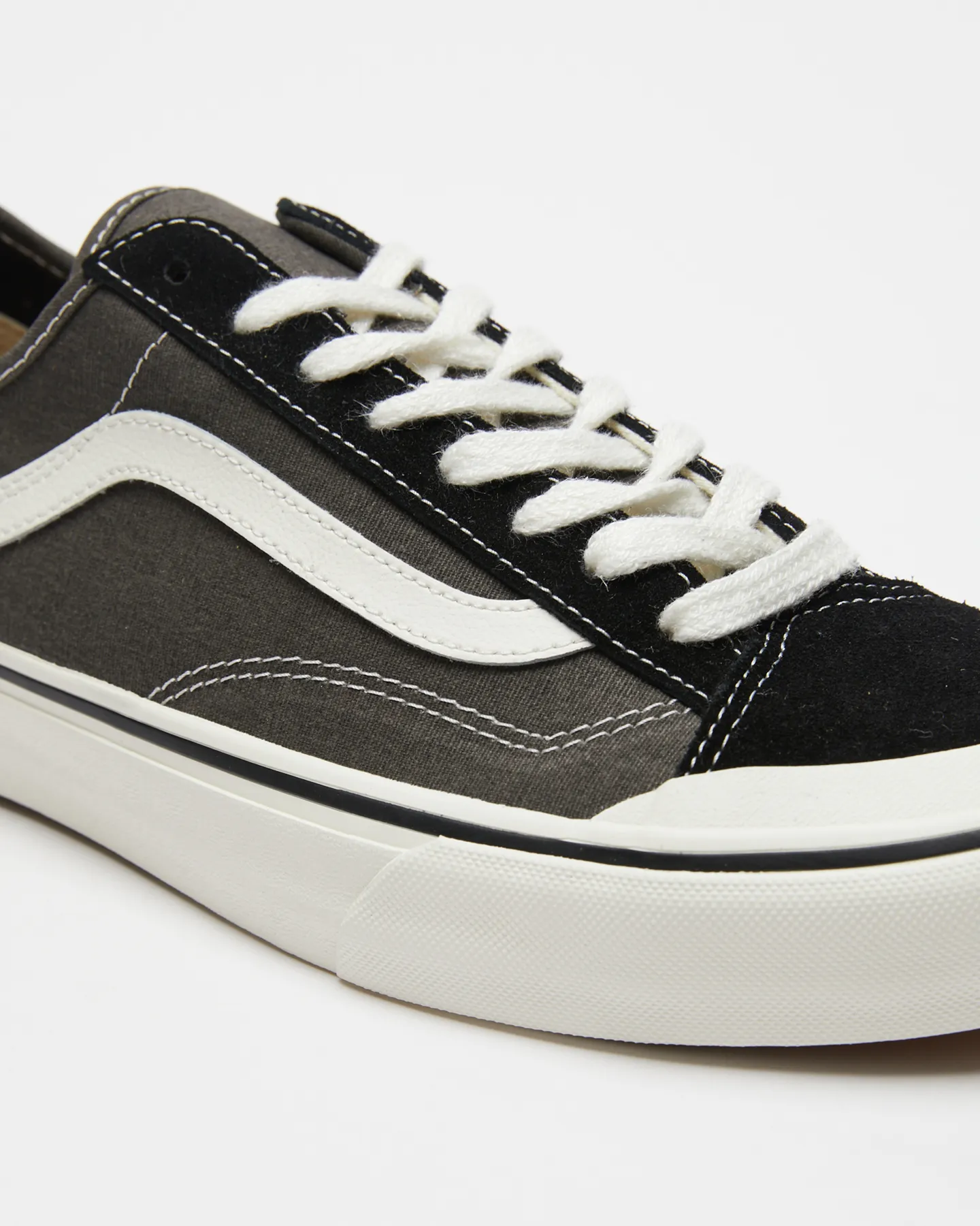 Vans Salt Wash Style 136 Decon Vr3 Sf Shoe - Black Marshmallow | SurfStitch