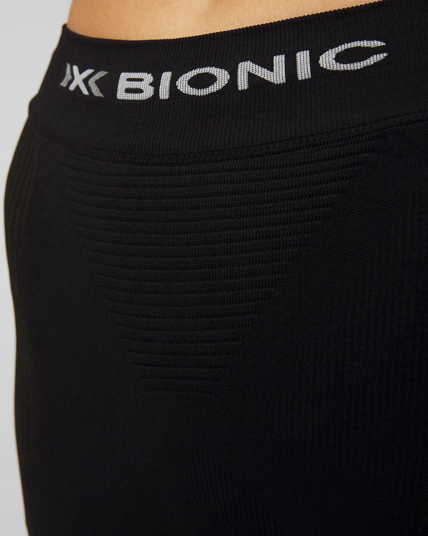 Women's black 3/4 thermal leggings X-Bionic Energy Accumulator 4.0 eawp07w22w-b002