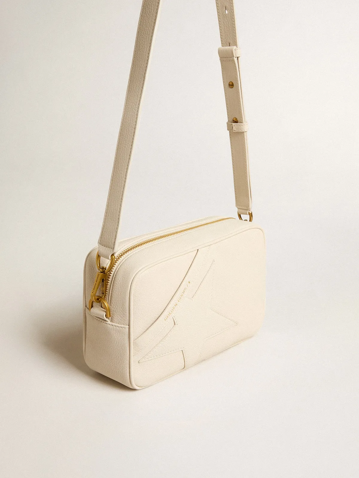 Women’s Star Bag in butter-colored leather